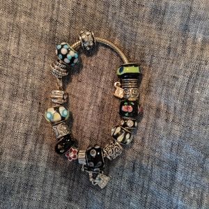 Bead bracelet